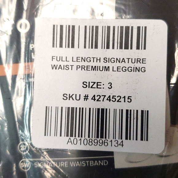 ❤️NWT VINTAGE TORRID  HALLOWEEN LEGGING -  MOODY SKULLS PRINT - FULL LENGTH - Picture 6 of 11